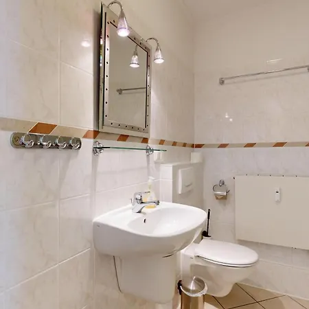 Strandnahe Fewo, Zentral Und Ruhig Gelegen, Bella Rosa, *