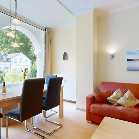 Apartman Strandnahe Fewo, Zentral Und Ruhig Gelegen, Bella Rosa, Binz