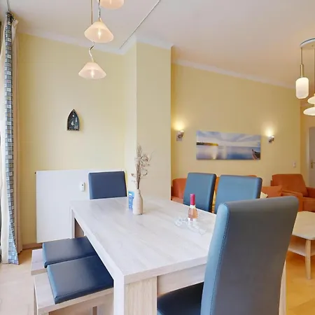 Strandnahe Fewo, Zentral Und Ruhig Gelegen, Bella Rosa, Appartement Binz