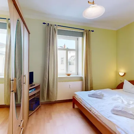 Strandnahe Fewo, Zentral Und Ruhig Gelegen, Bella Rosa,